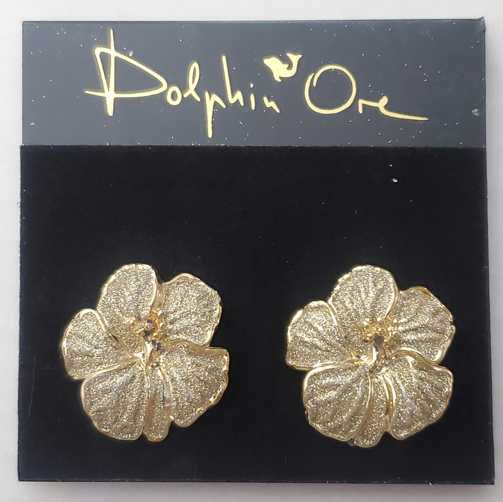 Dolphin Ore Glitter Enamel Gold Flower Clip Earrings